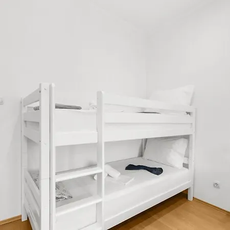 Joakim Platz Apartament *